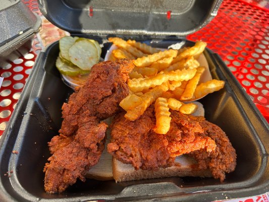 Dave’s Hot Chicken by null