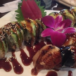 Got the dragon roll with tuna and eel
