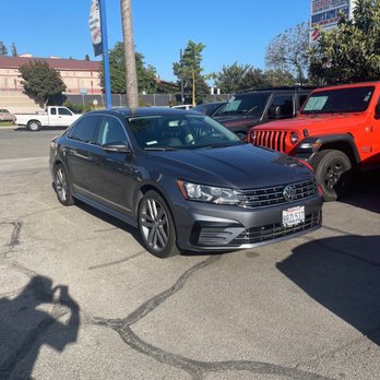 Future Auto Sales - 2017 VW Passat - Car Dealers Near Me - Glendale, California Future Auto Sales - 2017 VW Passat - Car Dealers Near Me - Glendale, California