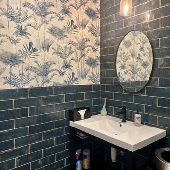 Fora Cafe - Bathroom - Mediterranean Near Me - Port Washington, New York