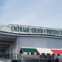 Los Lonches Taqueria Faroles - North East parking Lot of Emerald Fruit and Produce