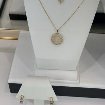 Anthony Jewelers - Stunning - Jewelry Near Me - Palmyra, New Jersey Anthony Jewelers - Stunning - Jewelry Near Me - Palmyra, New Jersey