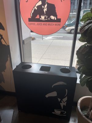 JOE & THE JUICE by null