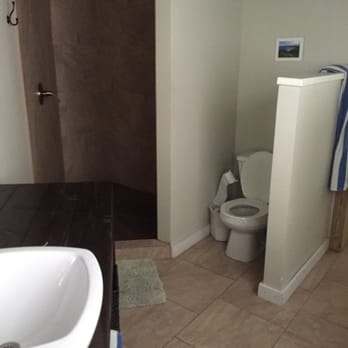 Two Sandals by the Sea Inn - More of a bathroom in the Santa Monica Room. - Bed & Breakfast Near Me - St. Thomas, Virgin Islands