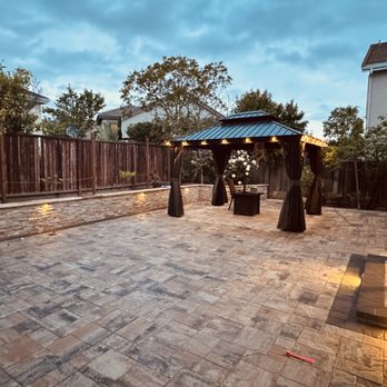 RB landscaping - Backyard with Gazebo - Landscaping Near Me - Redwood City, California RB landscaping - Backyard with Gazebo - Landscaping Near Me - Redwood City, California