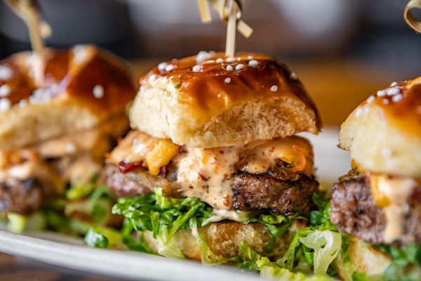 Mission Ave Bar and Grill by null