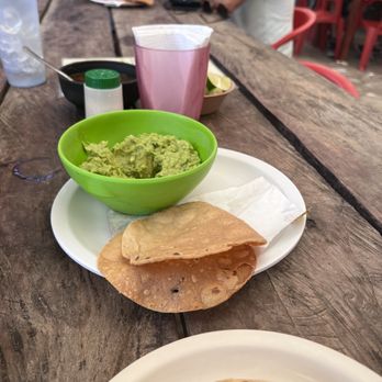 El Galeón del Caribe - Guacamole - Mexican Near Me - Cancún, ROO