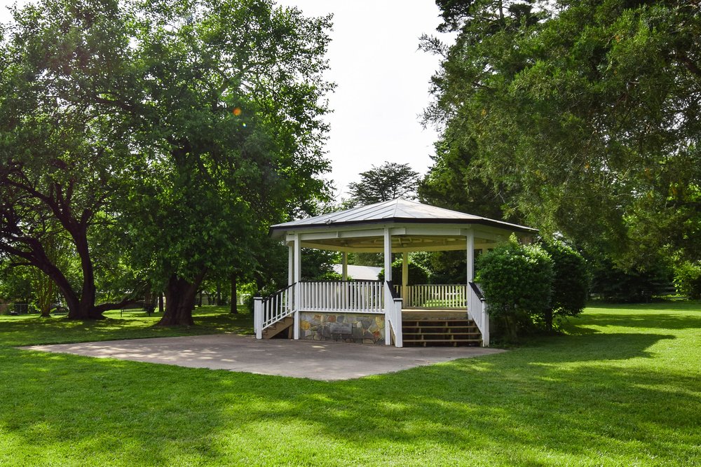 MERCHANT PARK Updated September 2024 3944 Cameron St, Dumfries