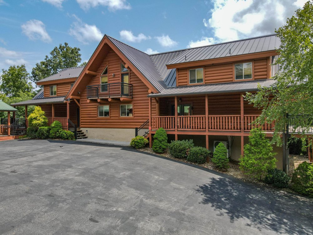 MOOSE HOLLOW LODGE Updated October 2024 157 Photos 2610 Waldens