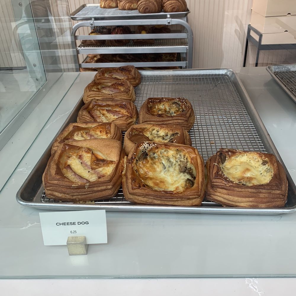 Le Beau - Patisserie/Cake Shop Near Me - Toronto, Ontario