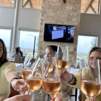 Chapelton Vineyards - Wineries Near Me - Washington, Texas