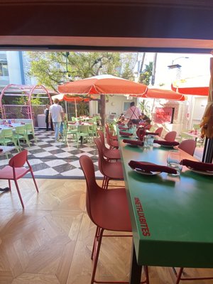 Netflix Bites by null