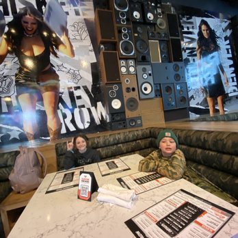 Dierks Bentley's Whiskey Row Denver - Country Babes enjoying some Deirk's food - Sports Bars Near Me - Denver, Colorado Dierks Bentley's Whiskey Row Denver - Country Babes enjoying some Deirk's food - Sports Bars Near Me - Denver, Colorado
