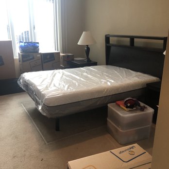 2 Guys and a Van Movers Chicago - Packing to get ready - Movers Near Me - Chicago, Illinois