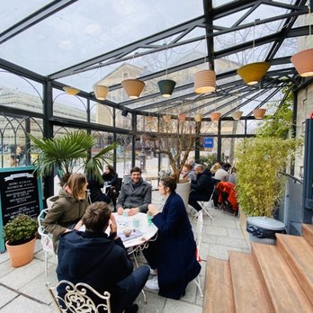 Le Pavillon des Canaux - Atrium interior - Bars Near Me - Paris, 75