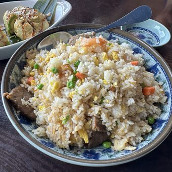 Sun Kitchen Asian Bistro - Fried rice - Sushi Bars Near Me - Brentwood, California Sun Kitchen Asian Bistro - Fried rice - Sushi Bars Near Me - Brentwood, California