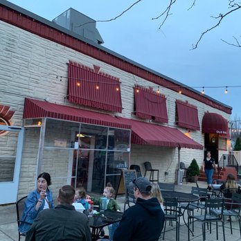 Old Rail Tavern - Outdoor patio - Sports Bars Near Me - Barrington, New Jersey