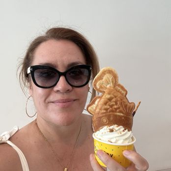 NiNi Sunday - So yummy - Ice Cream & Frozen Yogurt Near Me - Sacramento, California NiNi Sunday - So yummy - Ice Cream & Frozen Yogurt Near Me - Sacramento, California