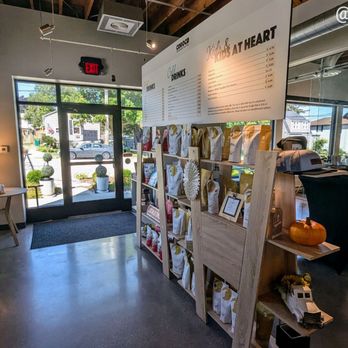 Coroco Coffee Roaster Collective - Main area - Coffee & Tea Near Me - Sycamore, Illinois