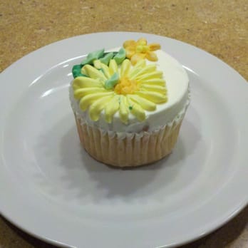 Ladybird Bakery - Lemon curd cupcake - Bakeries Near Me - Brooklyn, New York Ladybird Bakery - Lemon curd cupcake - Bakeries Near Me - Brooklyn, New York