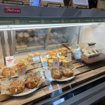 Calic Bagel - Counter - Bagels Near Me - Los Angeles, California Calic Bagel - Counter - Bagels Near Me - Los Angeles, California