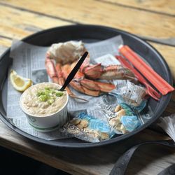 Icy Strait Point - Dungeness crab cluster and crab and salmon chowder