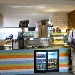 Writer's Block Cafe - Beatuiful coffee and delicious muffins, welcome to Writers Block Cafe.
