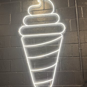 Crispy Cones - Ice Cream & Frozen Yogurt Near Me - Orlando, Florida