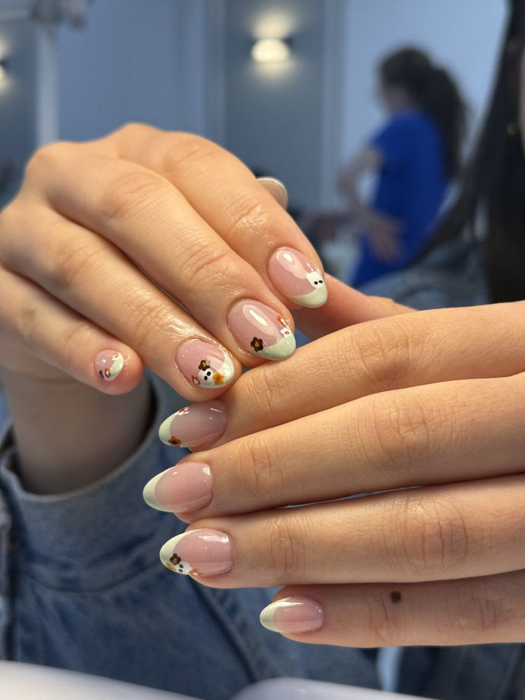 Nailbox Co. Nail Salon Logo