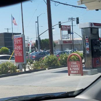 Sinaco Oil - Area in gas station - Gas Stations Near Me - Los Angeles, California