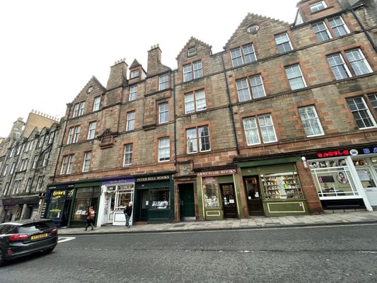 Armchair Books by null