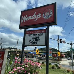 Wendy's - Exterior sign