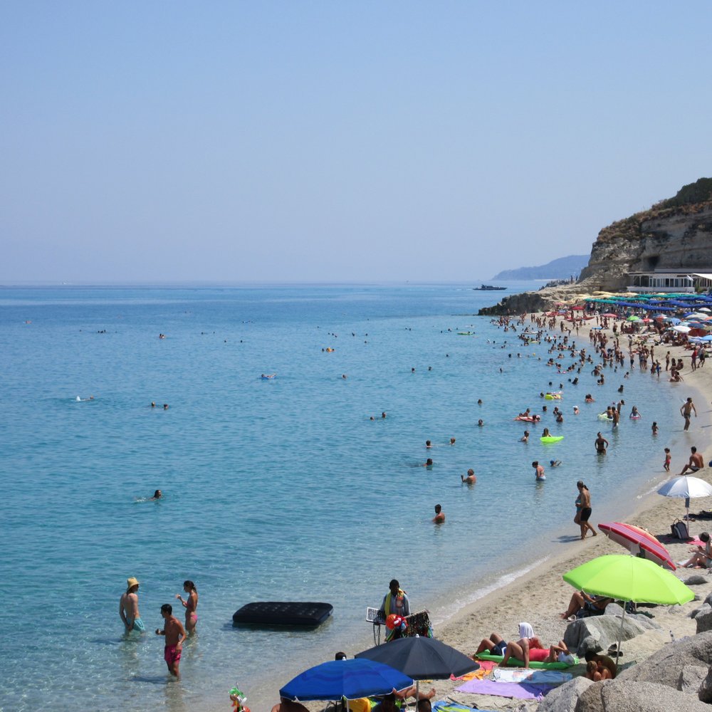 Lido di Tropea - crowded - Beaches Near Me - Tropea, VV