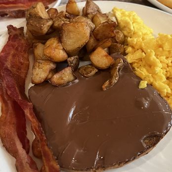 Toast Kitchen & Bar - Nutella Toast - Breakfast & Brunch Near Me - Brea, California Toast Kitchen & Bar - Nutella Toast - Breakfast & Brunch Near Me - Brea, California