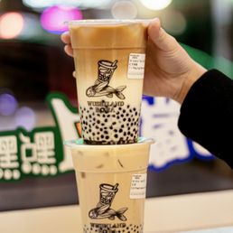 Milk Tea & Pearl Black Tea Latte (Medium) Milk Tea & Pearl Black Tea Latte (Medium)