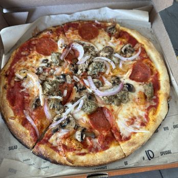 Blaze Pizza - Salad Near Me - Fountain Valley, California Blaze Pizza - Salad Near Me - Fountain Valley, California