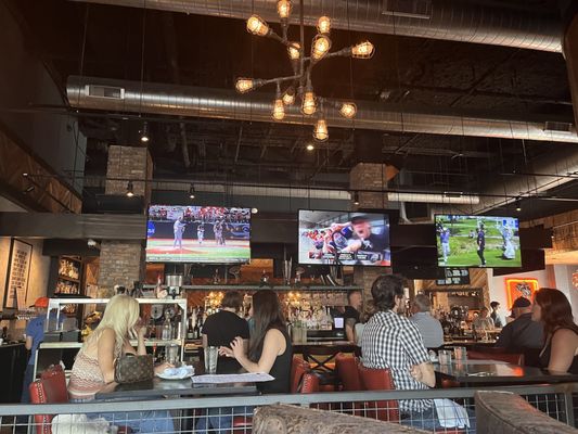 Cadence Kitchen & Co by null