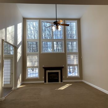 Gom Construction and Remodeling - an empty living room - General Contractors Near Me - Silver Spring, Maryland