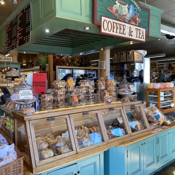 Woodlands Market - Coffee kiosk and pastries . - Grocery Near Me - Kentfield, California