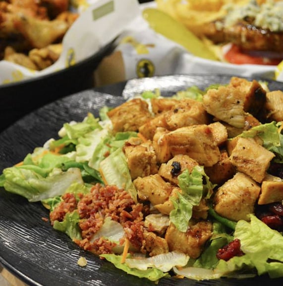 BUFFALO WILD WINGS Updated September 2024 19 Photos & 16 Reviews