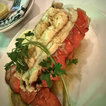 801 Chophouse - Steamed Lobster - Steakhouses Near Me - Des Moines, Iowa