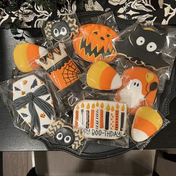 RueBea’s - Full size and mini cookies - Desserts Near Me RueBea’s - Full size and mini cookies - Desserts Near Me