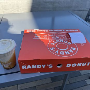 Randy's Donuts - Donuts Near Me - Burbank, California Randy's Donuts - Donuts Near Me - Burbank, California