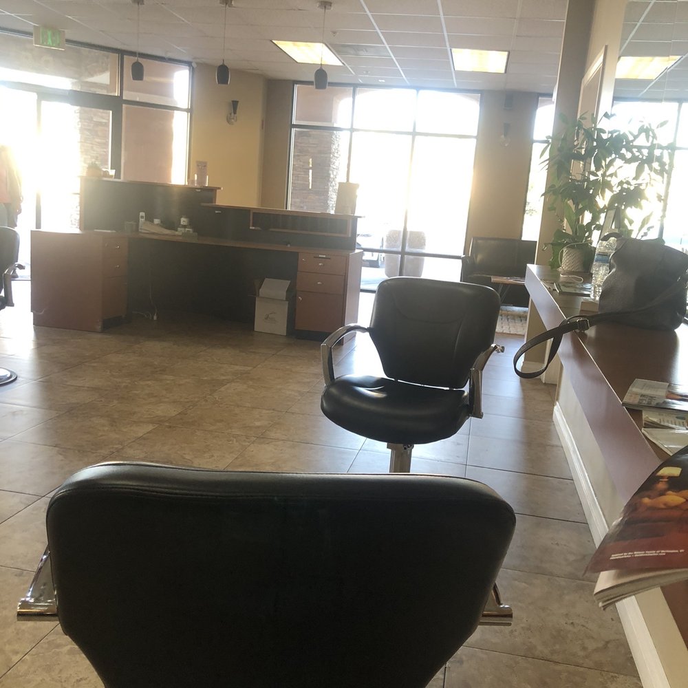 Front area when you walk in Front area when you walk in