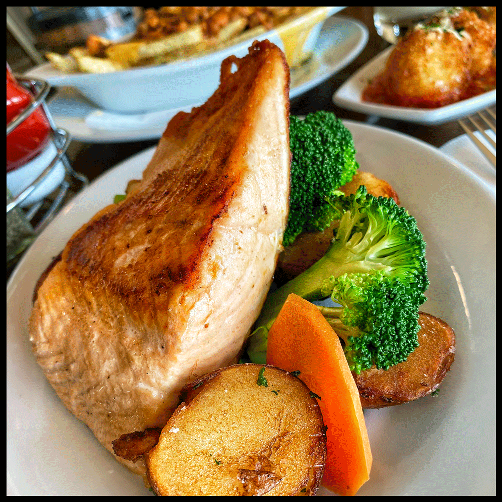 The Hangout Restaurant & Beach Bar - Seal Beach