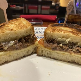 Gordon Ramsay Burger Las Vegas - Specialty sandwich - Burgers Near Me - Las Vegas, Nevada
