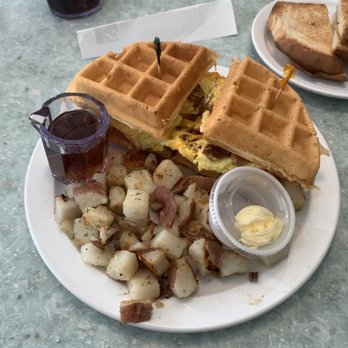 Country Waffles - Omlette-wich - Breakfast & Brunch Near Me - Woodland, California Country Waffles - Omlette-wich - Breakfast & Brunch Near Me - Woodland, California