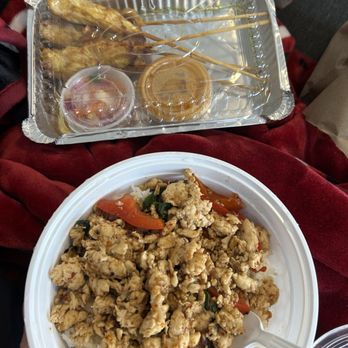 Thai Dish - Thai Near Me - Boston, Massachusetts