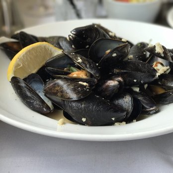 The 3rd Corner - Mussels. Love this on their brunch menu and on their din menu.... so flavorful - New American Near Me - Encinitas, California