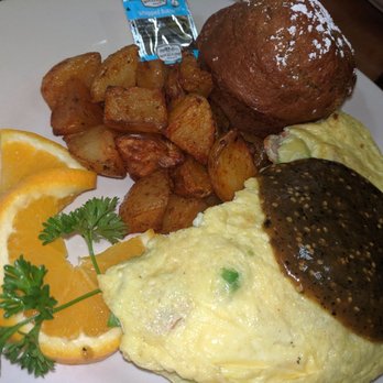 Frida's Breakfast & Lunch - Avocado omelette - Breakfast & Brunch Near Me - Evanston, Illinois